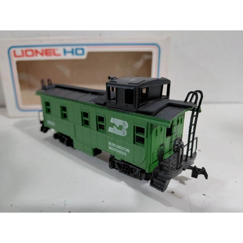 Lionel 98601 Train HO Gauge Model Railroad Burlington Northern Caboose w/Box